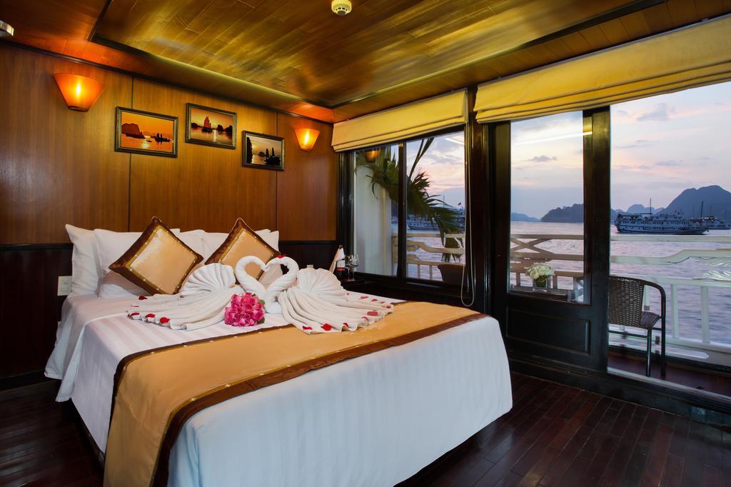 Hotel Syrena Cruises à Hạ Long Extérieur photo