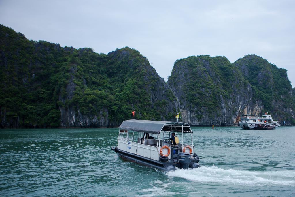 Hotel Syrena Cruises à Hạ Long Extérieur photo