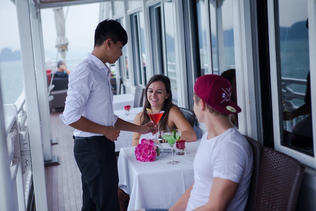 Hotel Syrena Cruises à Hạ Long Extérieur photo