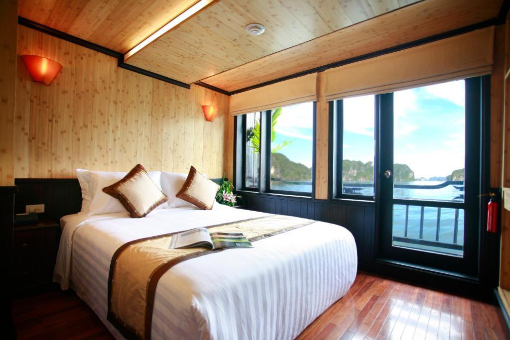 Hotel Syrena Cruises à Hạ Long Chambre photo